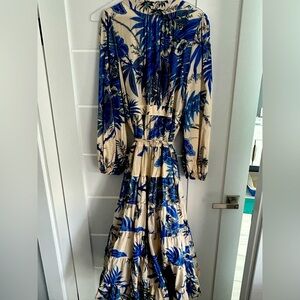 Banana Republic Stampa Wrap Dress. Blue beige floral. Size L
